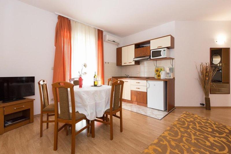 Marija F4 Apartment Krk Town Exterior foto